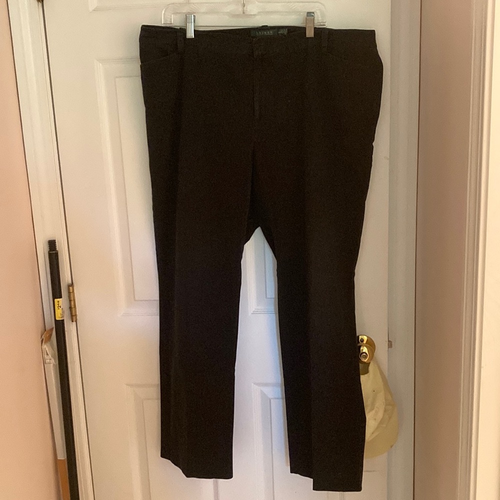 Black Straight Leg Pants with Classic Silhouette